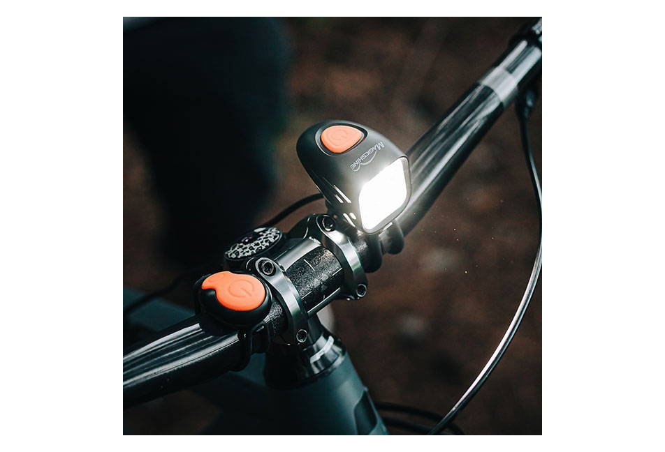 ÉCLAIRAGE AVANT ET ARRIÈRE MAGICSHINE MJ906 NOIR-ORANGE – Image 3